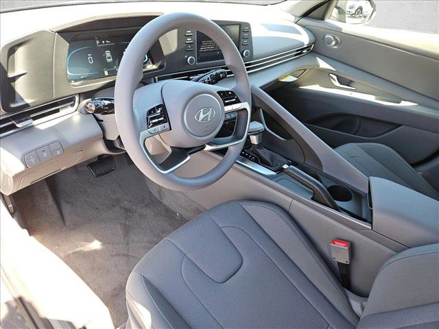 New 2026 Hyundai Elantra SE image 9