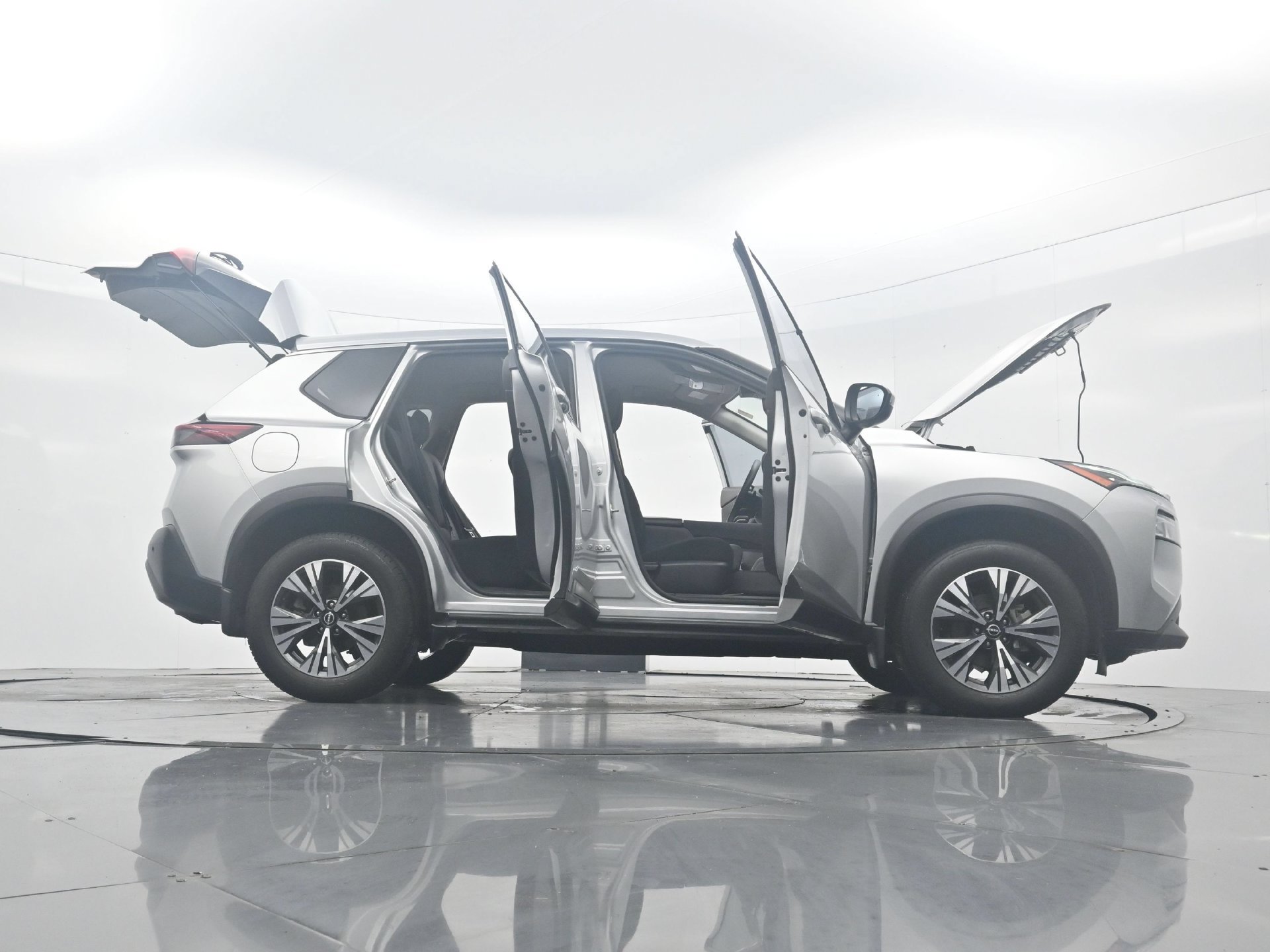 Used 2023 Nissan Rogue SV FWD image 43
