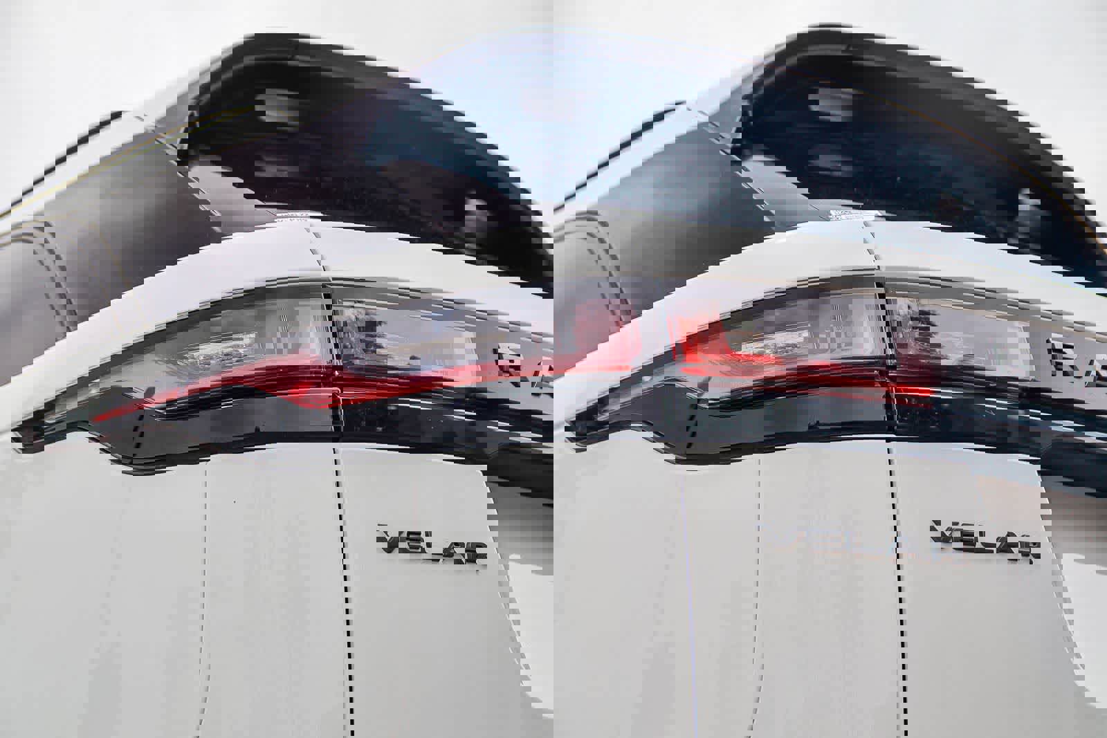 Used 2023 Land Rover Range Rover Velar R-Dynamic S AWD/4WD image 7