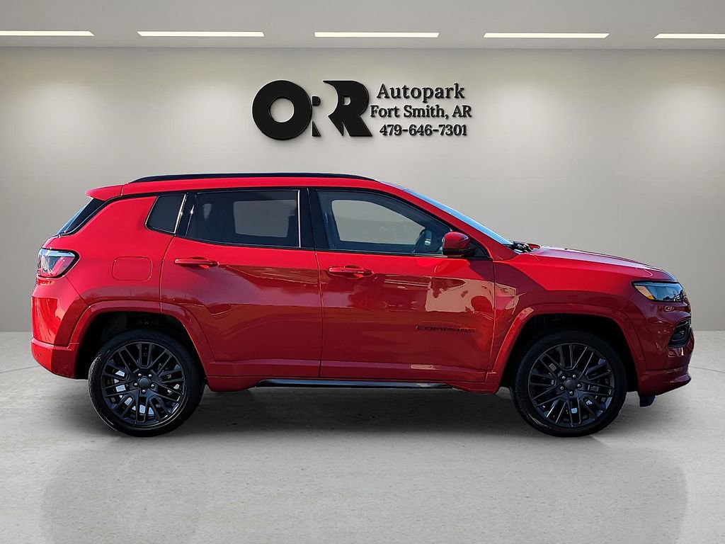 Used 2023 Jeep Compass Limited AWD/4WD image 6