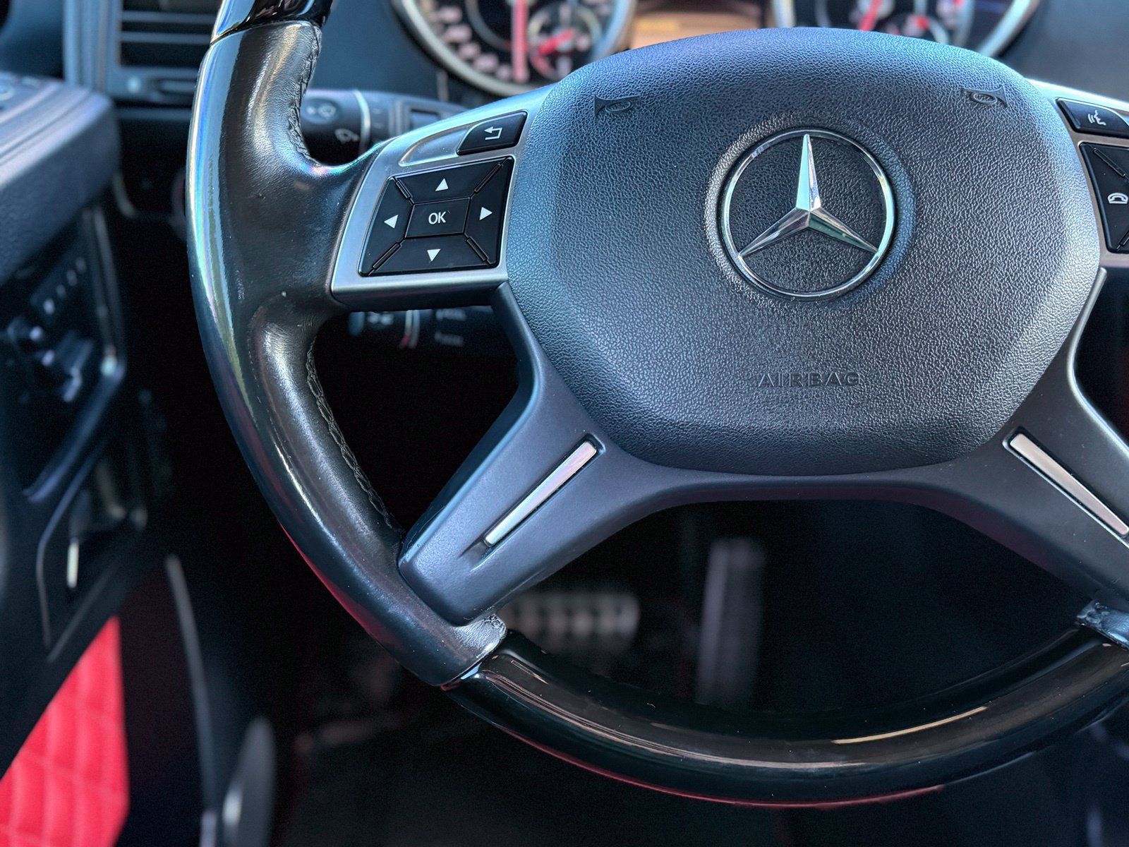 Used 2014 Mercedes-Benz G 63 AMG 4MATIC image 26