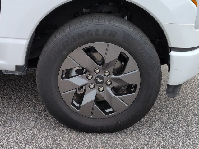 Used 2024 Ford F150 Lightning Flash w/ Max Trailer Tow Package AWD/4WD image 11
