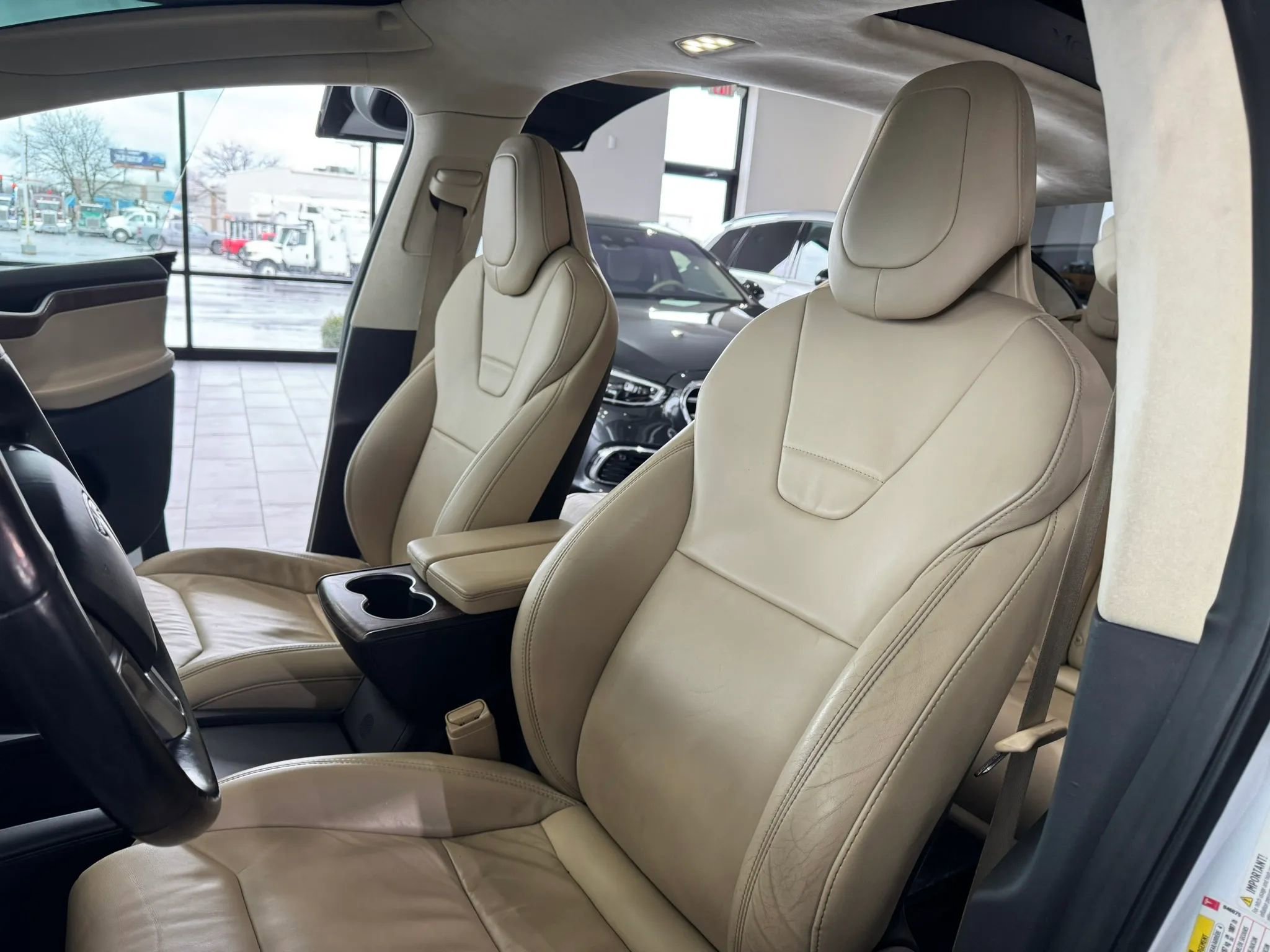 Used 2017 Tesla Model X 100D image 10