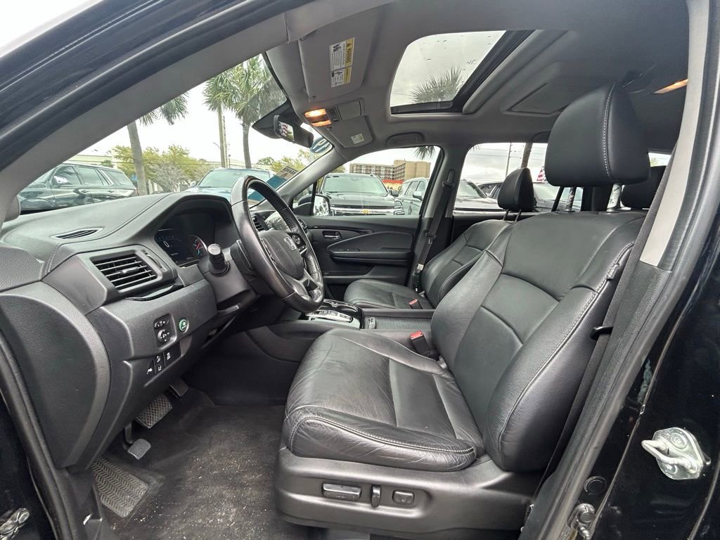 Used 2019 Honda Pilot Touring image 13