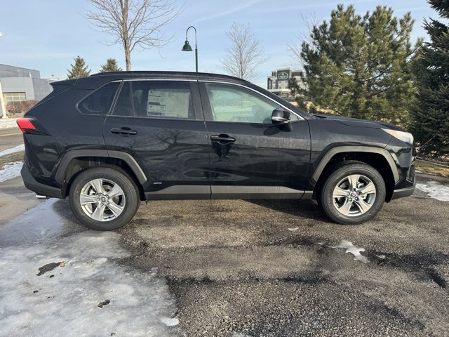 Used 2025 Toyota RAV4 XLE image 35