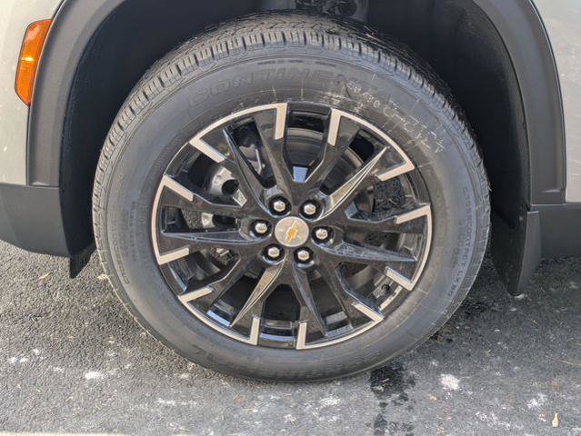 New 2026 Chevrolet Traverse LT w/ Sun and Wheel Package FWD image 33