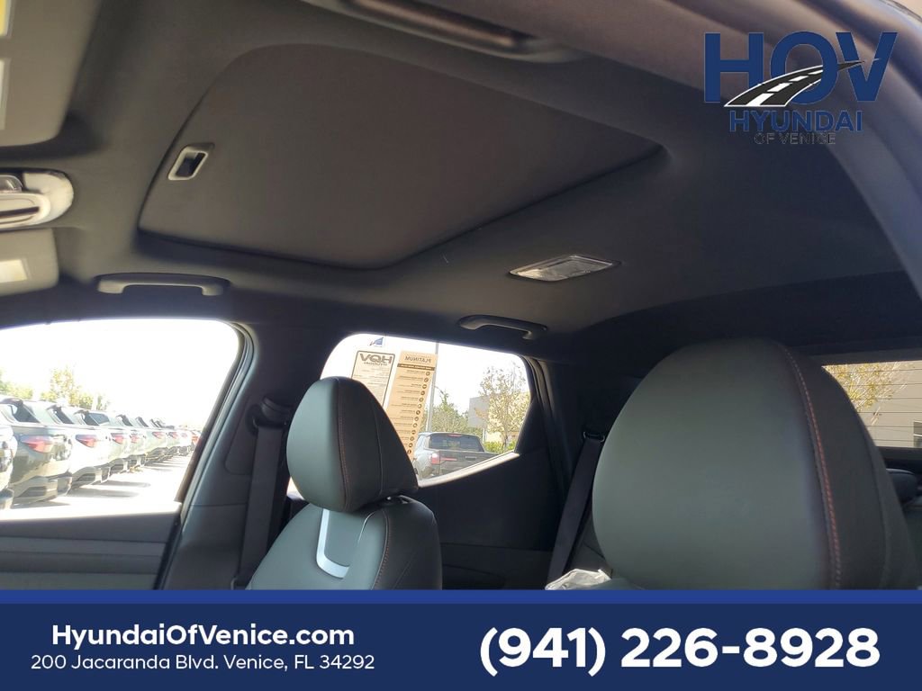 New 2025 Hyundai Santa Cruz Limited image 8