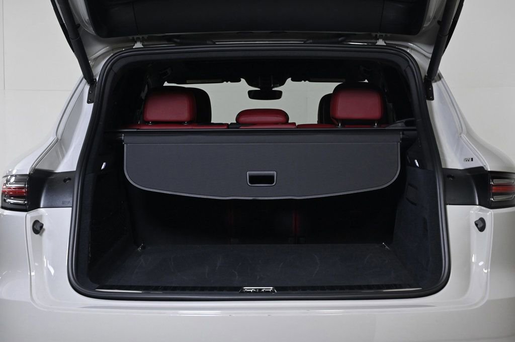 Certified 2022 Porsche Cayenne image 26