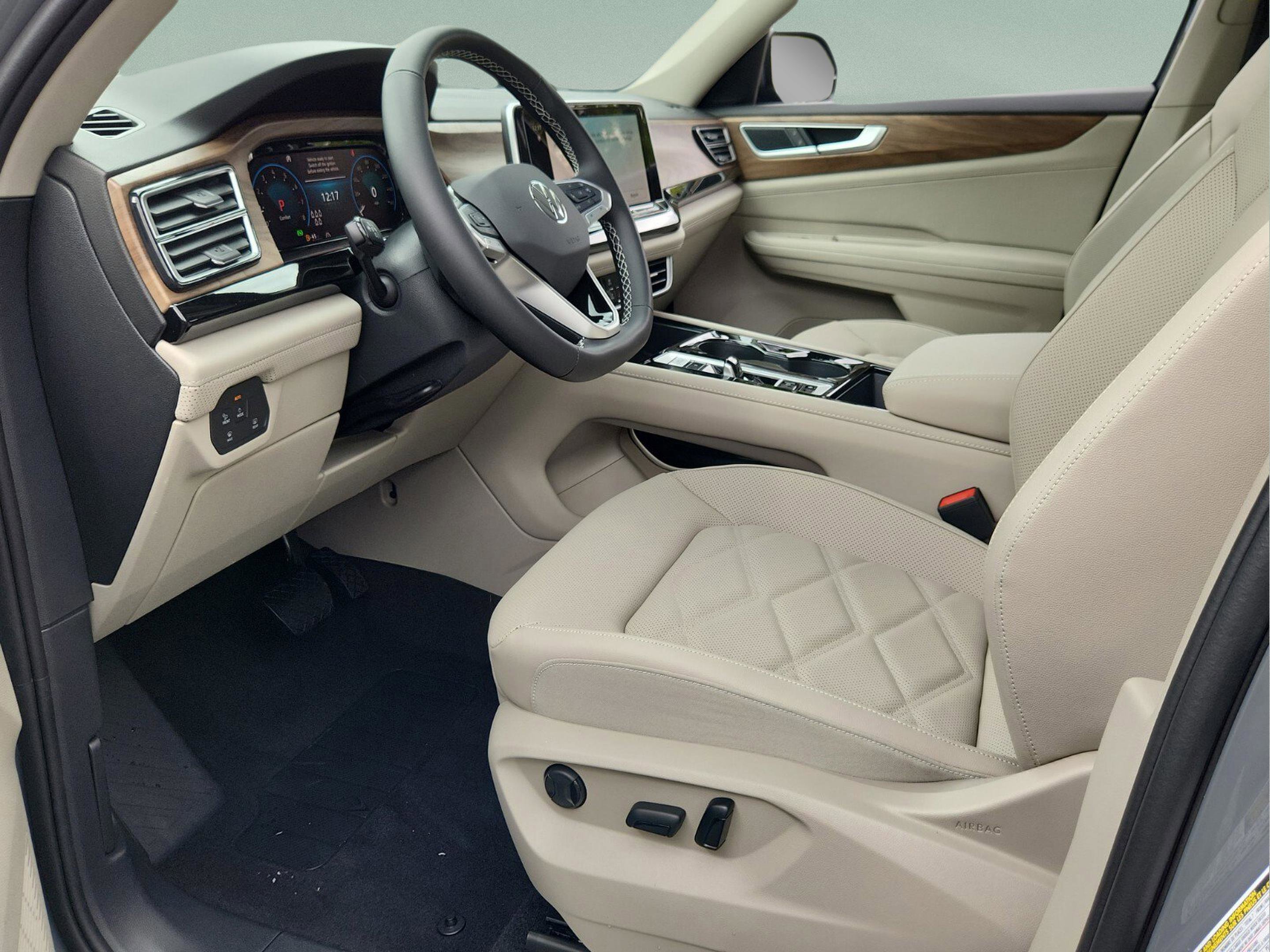 New 2026 Volkswagen Atlas SE image 16