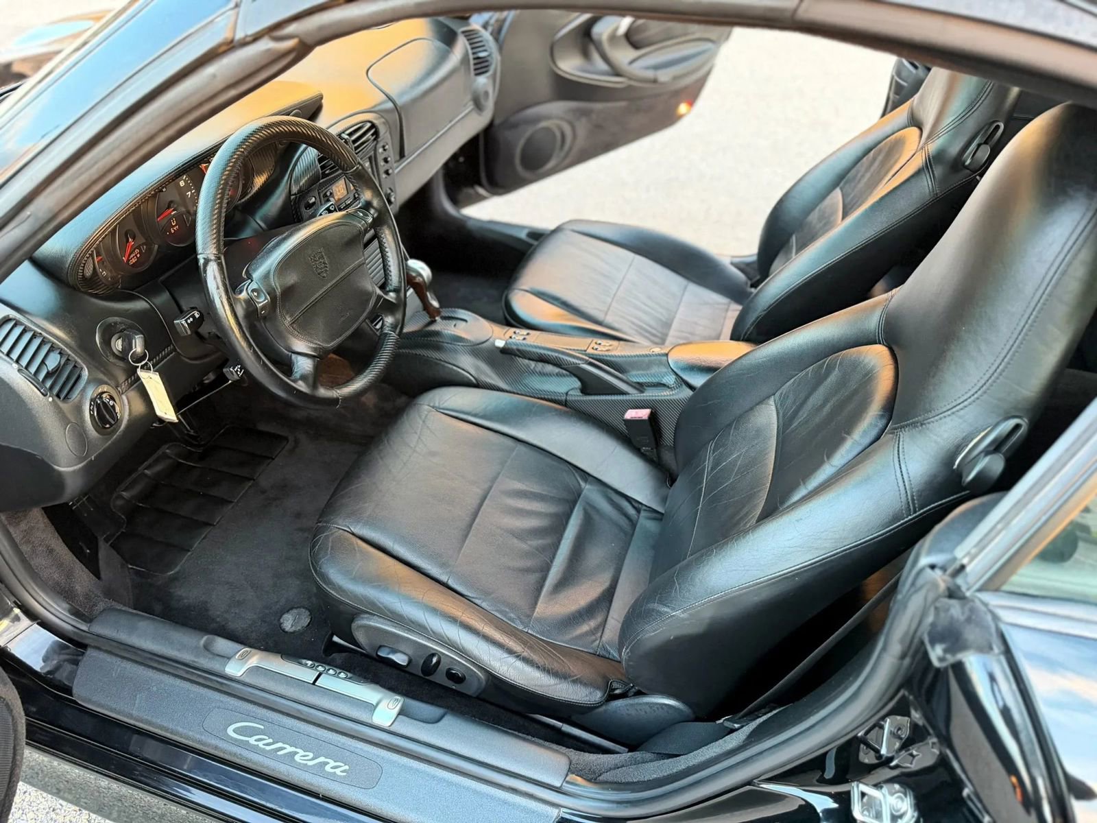 Used 1999 Porsche 911 Carrera RWD image 90