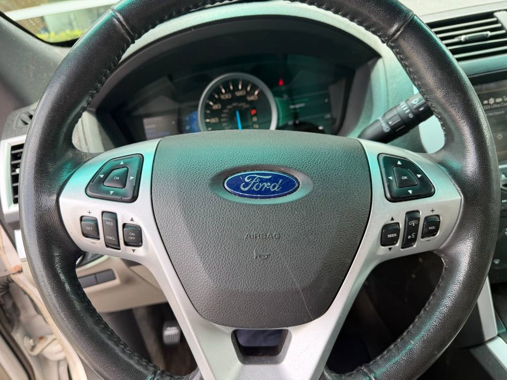 Used 2015 Ford Explorer XLT w/ Equipment Group 202A FWD image 25