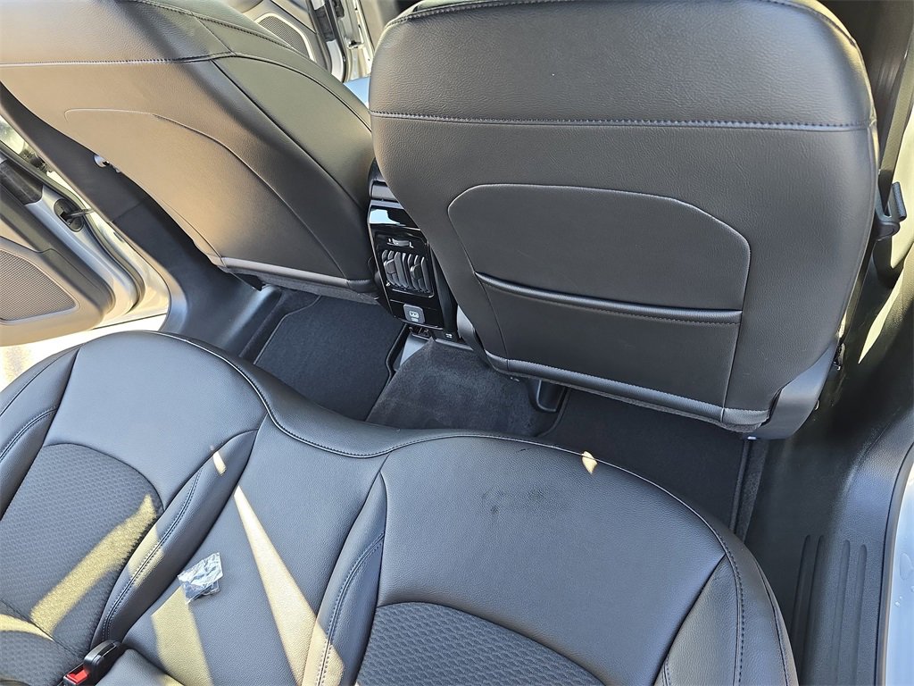 New 2026 Jeep Compass Latitude image 12