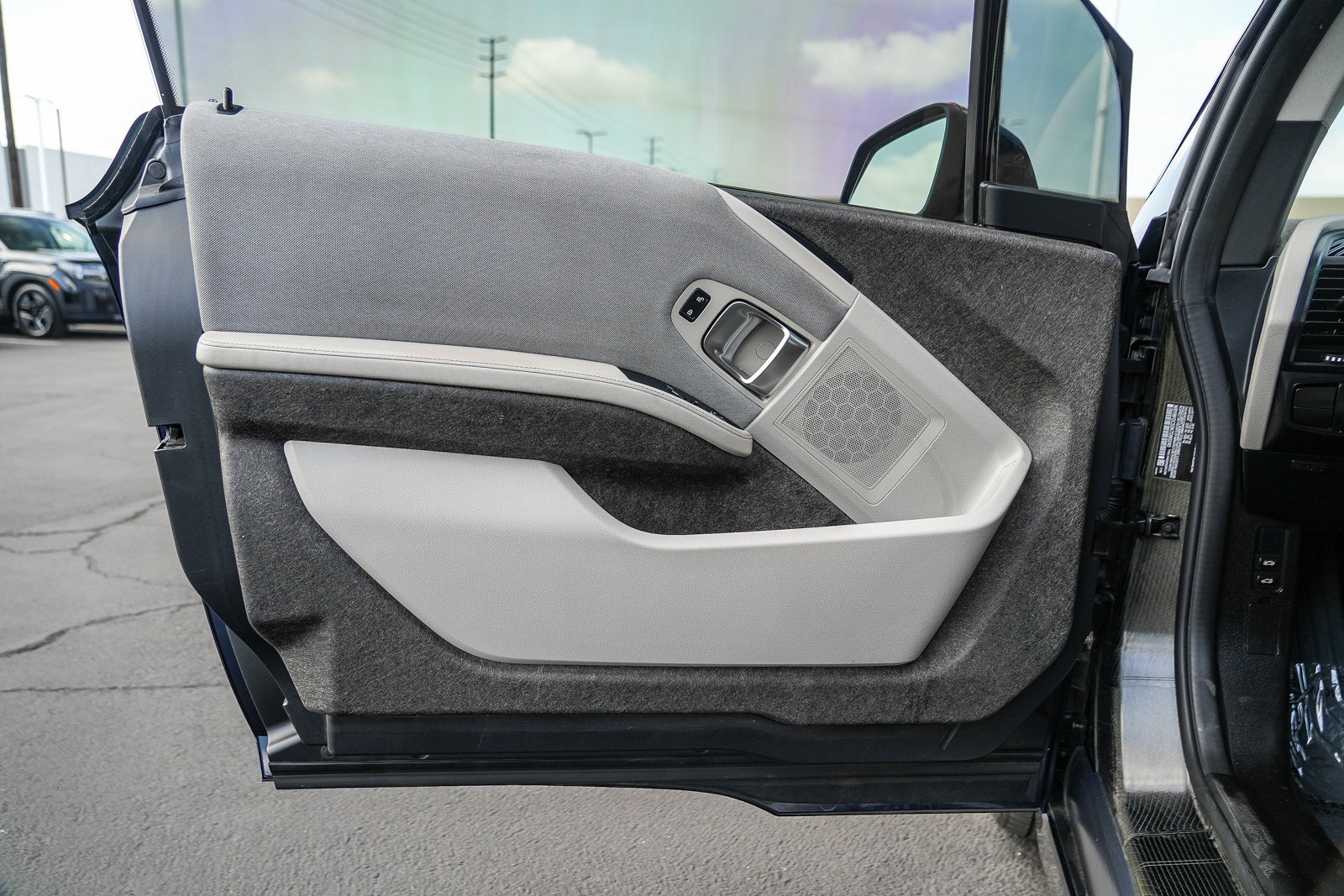 Used 2019 BMW i3 RWD image 21