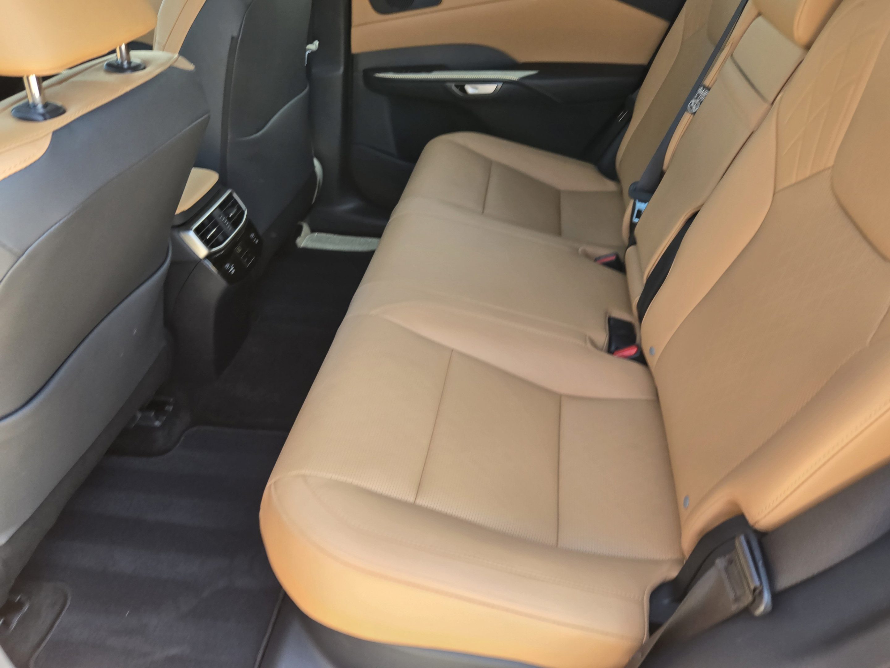 Used 2025 Lexus RX 350 Premium Plus w/ Accessory Package (Z1) FWD image 25