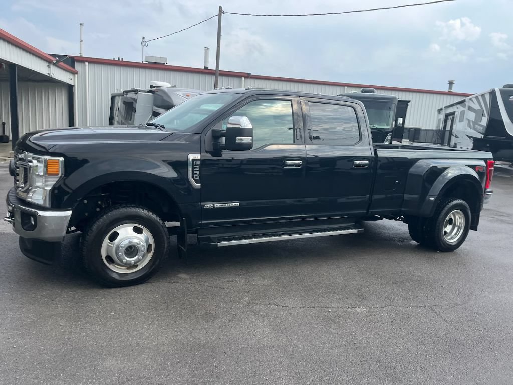 Used 2022 Ford F350 XLT w/ XLT Premium Package AWD/4WD image 12