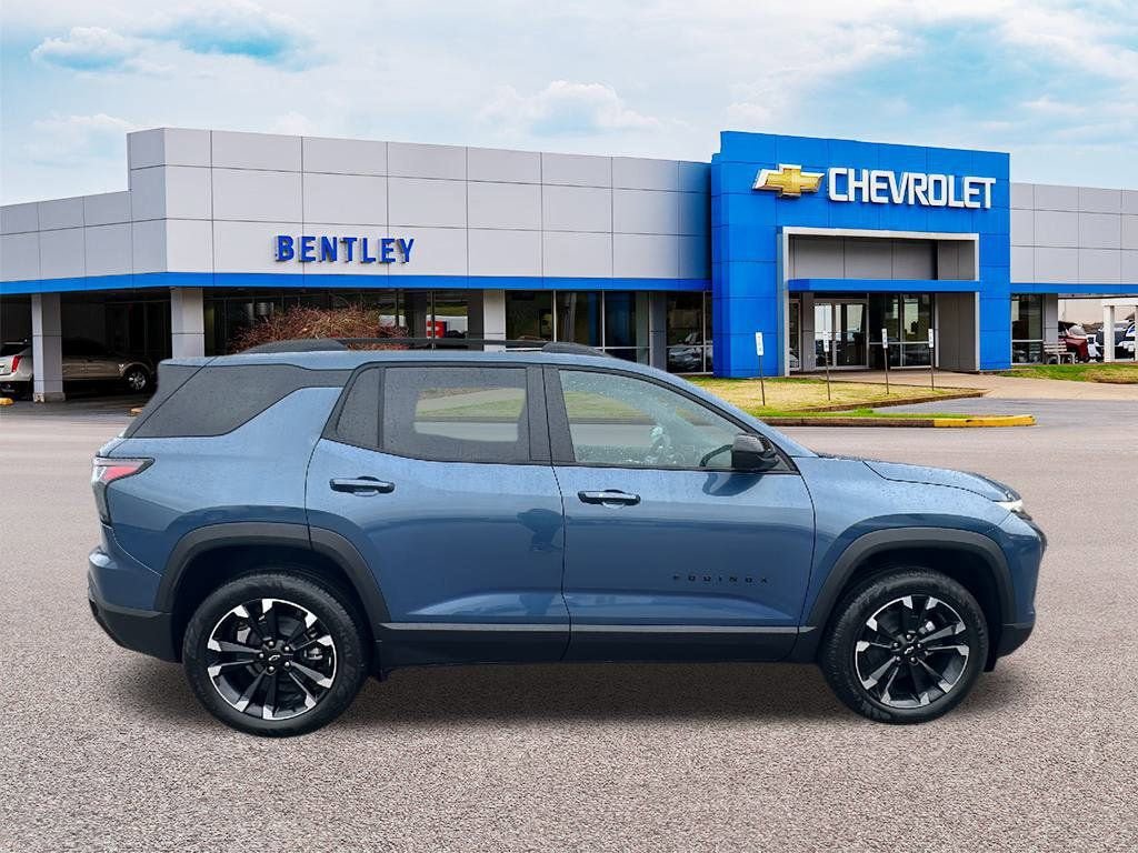 New 2026 Chevrolet Equinox RS w/ Convenience Package III AWD/4WD image 7