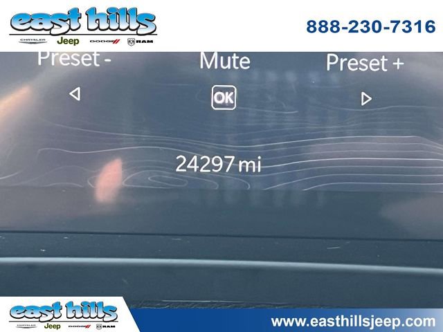 Certified 2023 Jeep Grand Cherokee L Limited image 33