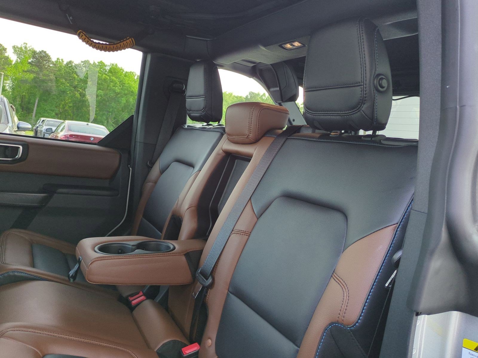 Used 2024 Ford Bronco Outer Banks image 32