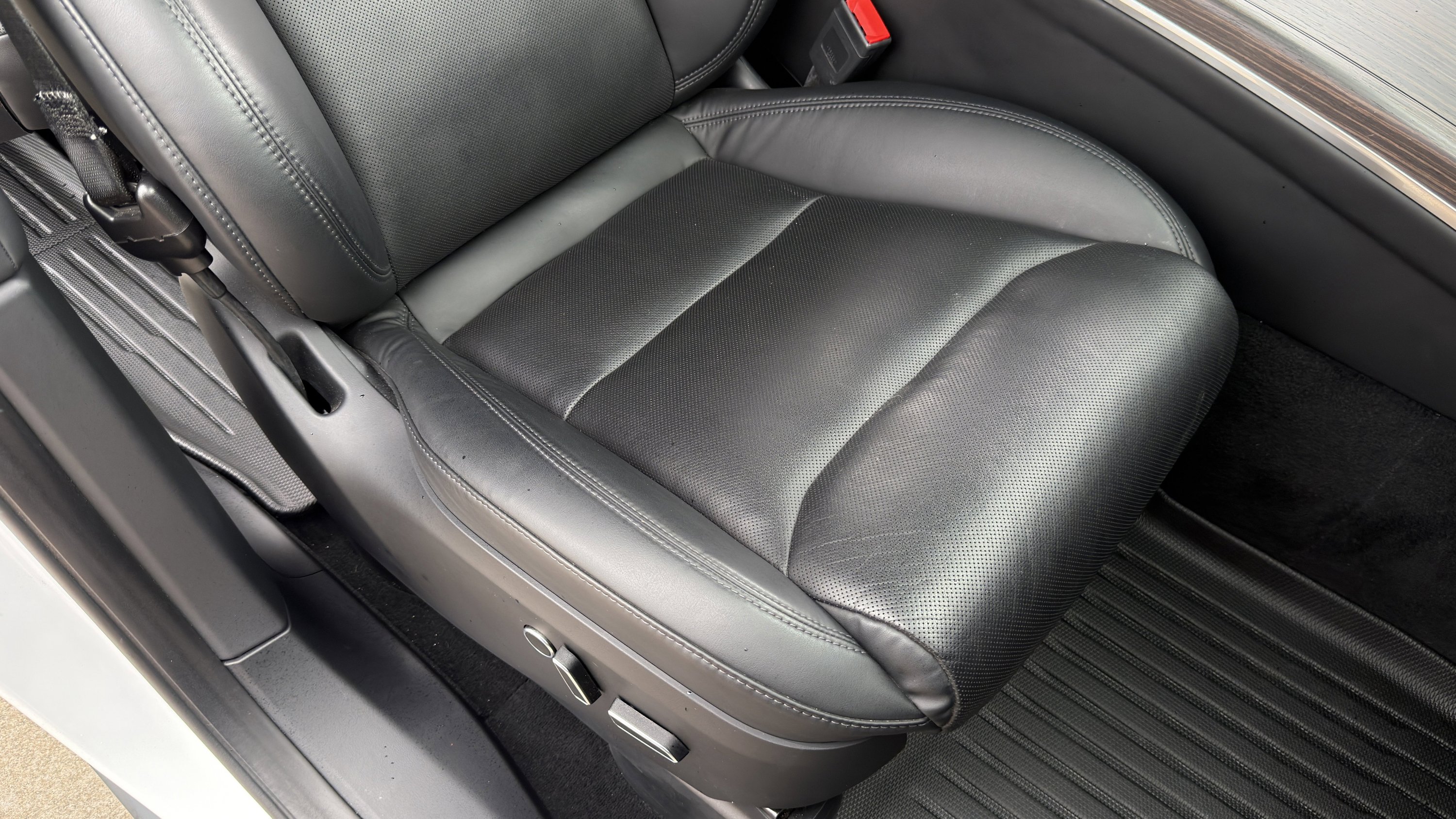 Used 2023 Tesla Model X image 62