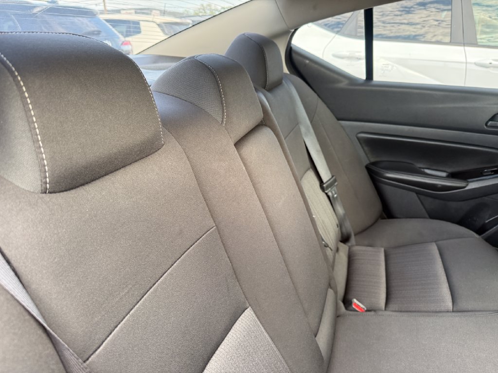 Used 2023 Nissan Altima 2.5 SV FWD image 17