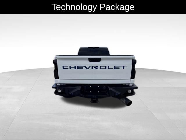 Used 2021 Chevrolet Silverado 2500 High Country w/ Technology Package AWD/4WD image 6