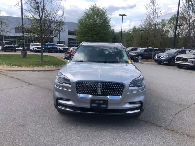 Used 2023 Lincoln Aviator AWD w/ Premium Package image 2