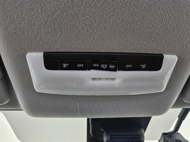 New 2025 Nissan Versa SV w/ Trunk Package image 31