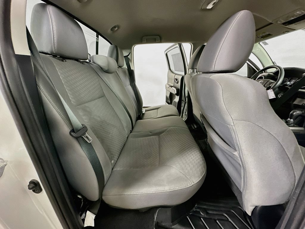 Used 2021 Toyota Tacoma SR5 RWD image 10
