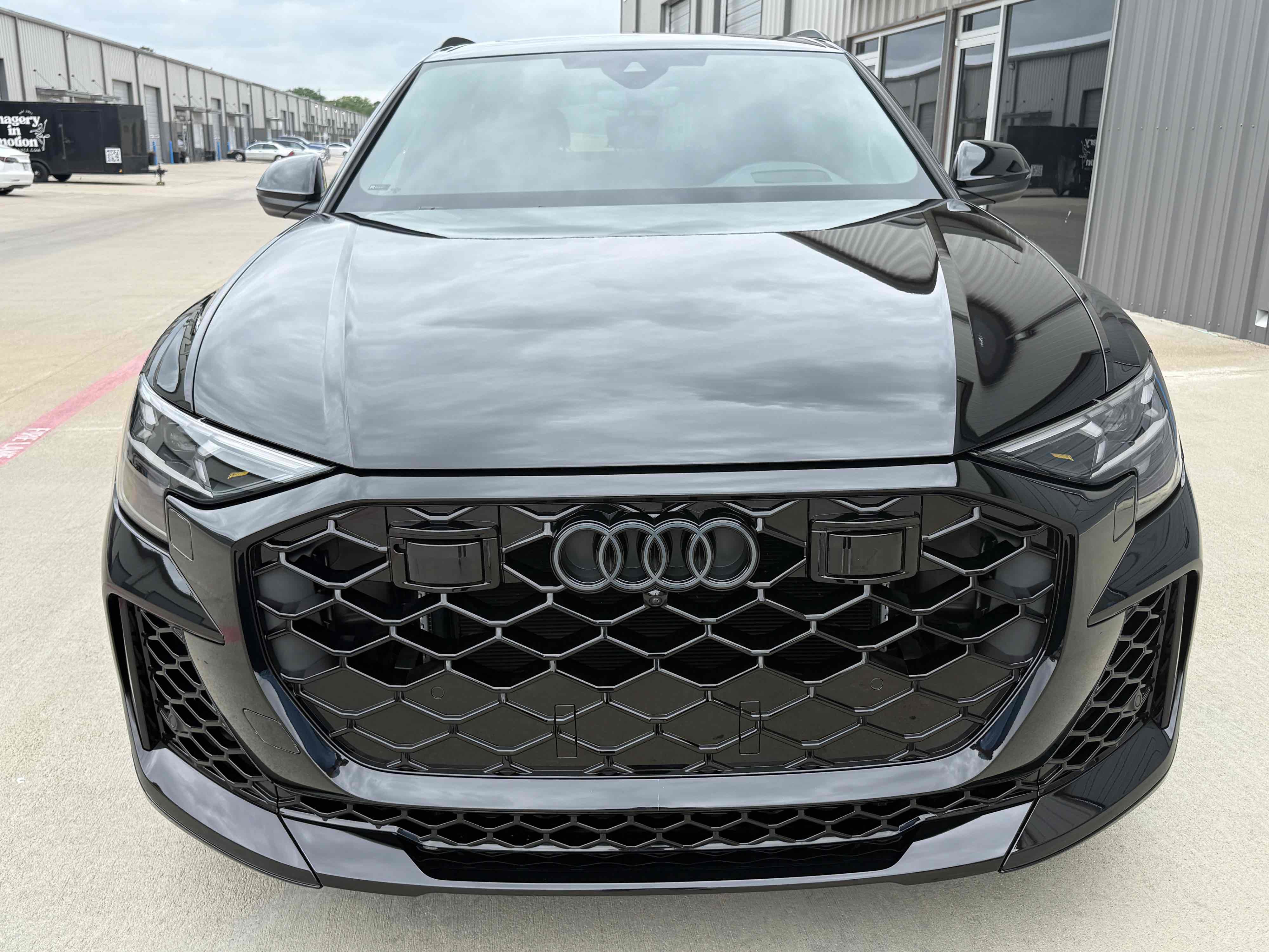 Used 2025 Audi RS Q8 performance image 35