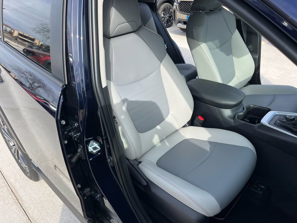 Used 2025 Toyota RAV4 XLE Premium w/ Weather Package image 17