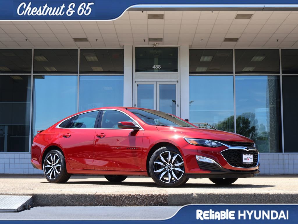 Used 2023 Chevrolet Malibu RS image 2