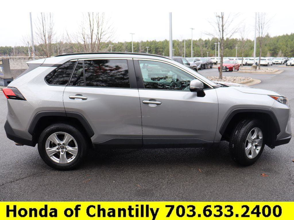 Used 2021 Toyota RAV4 XLE image 8