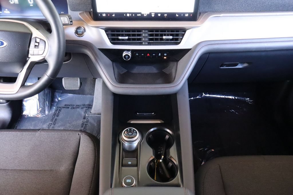 Used 2025 Ford Explorer Active RWD image 34