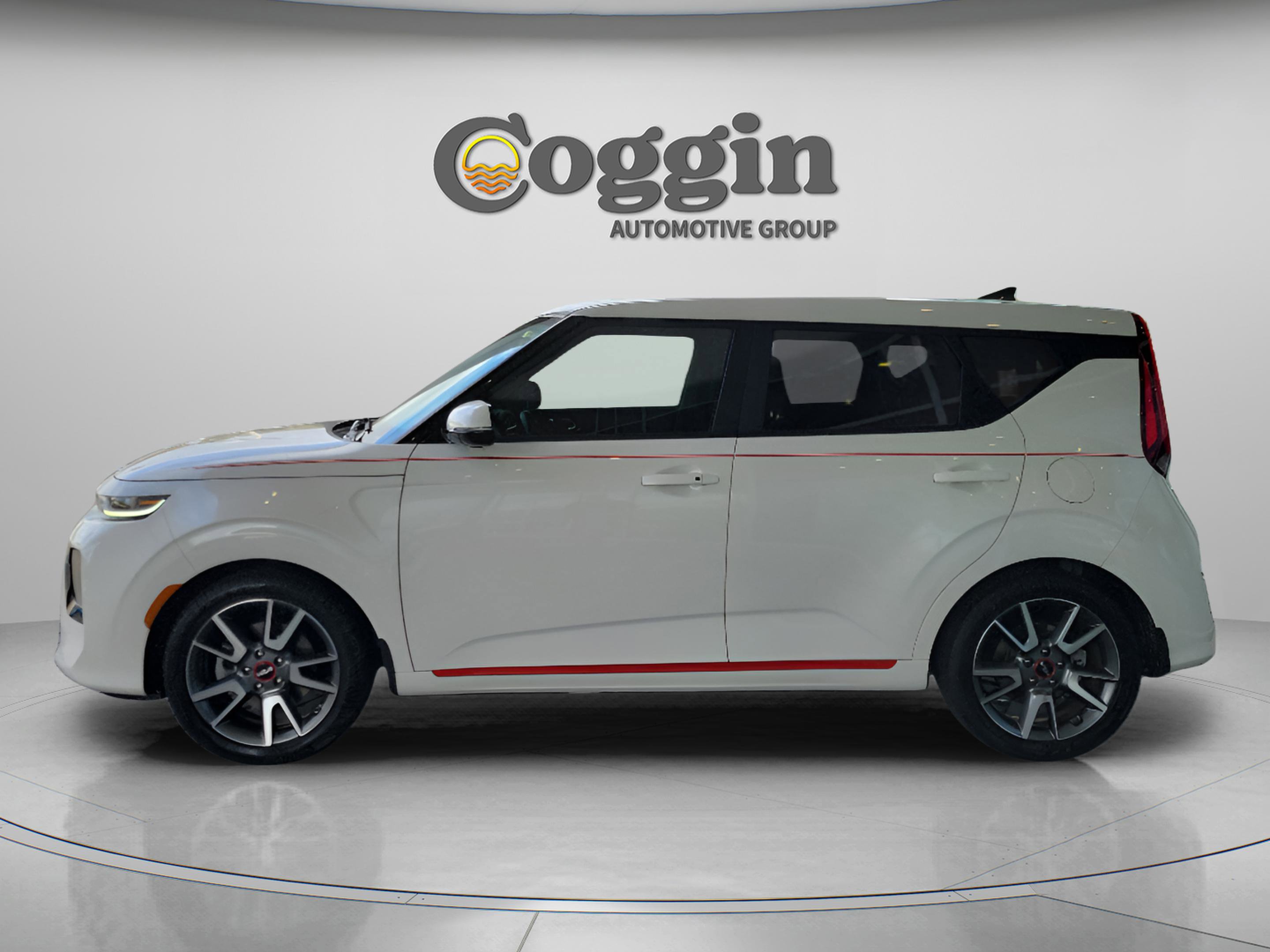 Used 2022 Kia Soul Turbo image 3
