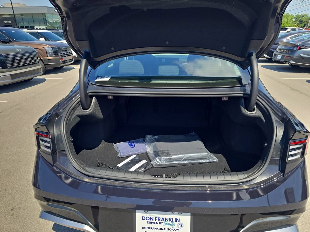 New 2026 Hyundai Sonata SEL FWD image 22