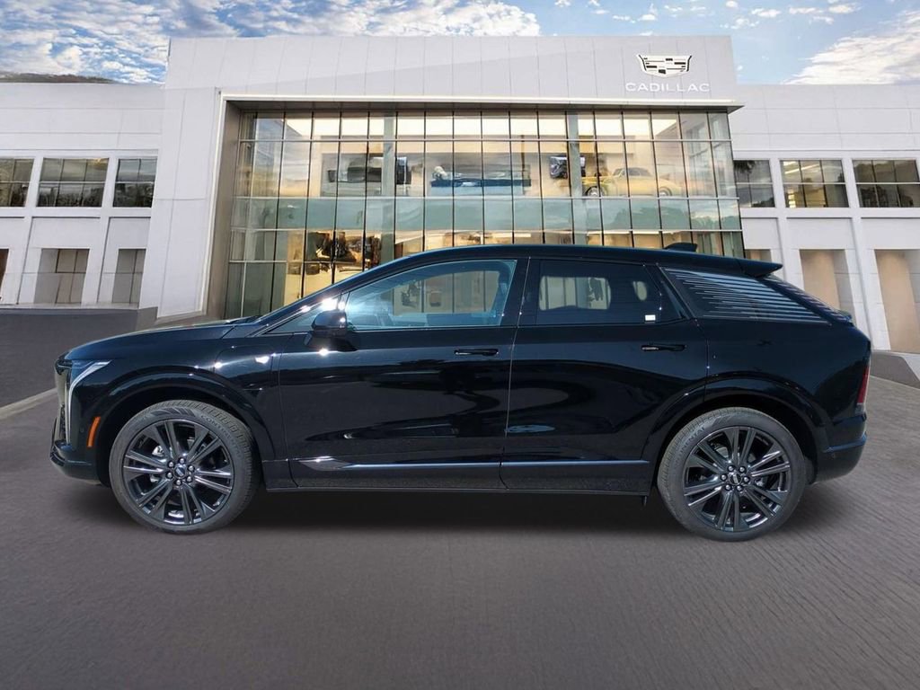 New 2025 Cadillac Optiq Sport 2 w/ LPO, Floor Liner Package image 5