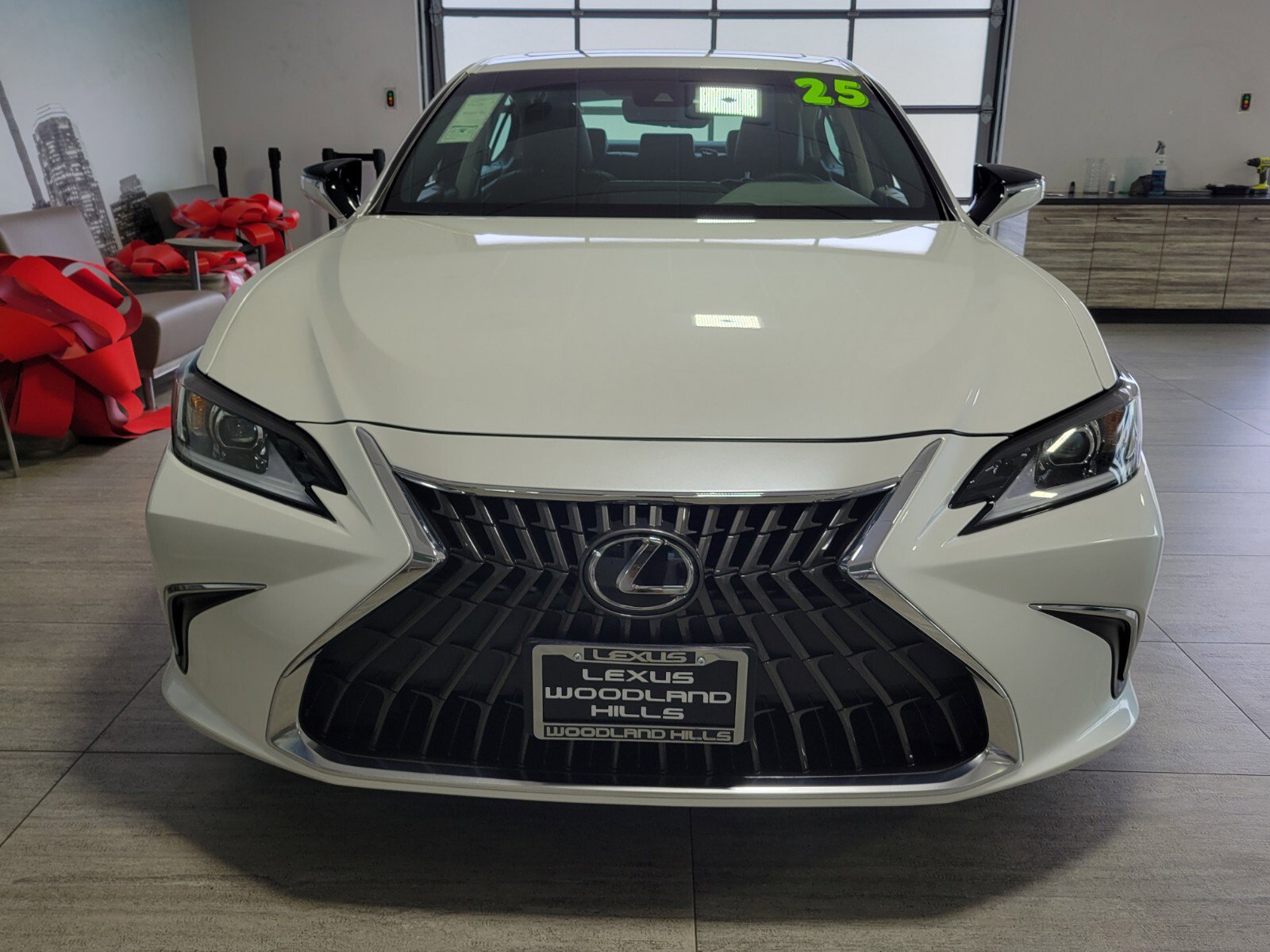 Certified 2025 Lexus ES 350 image 9