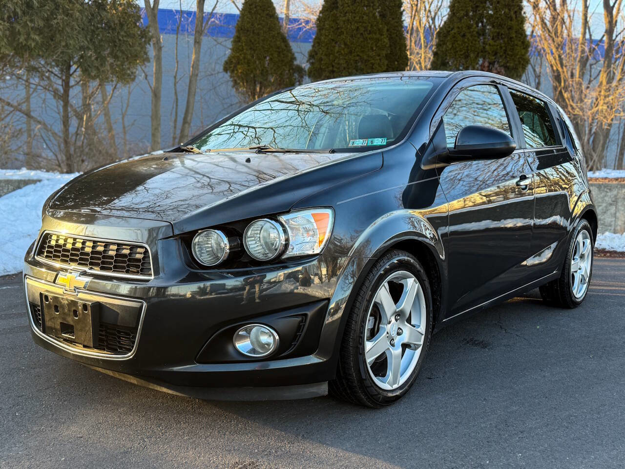 Used 2015 Chevrolet Sonic LTZ image 2