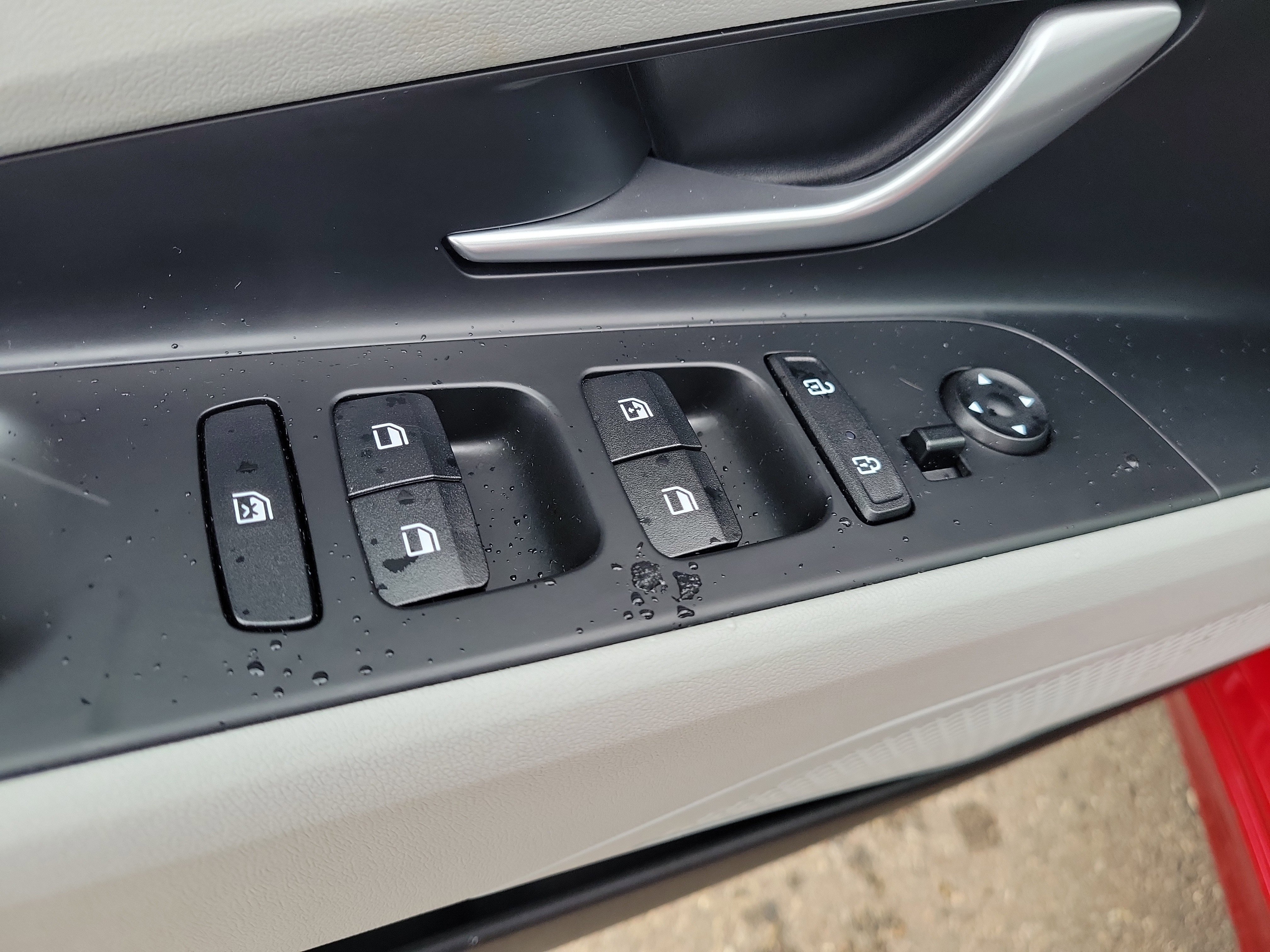 Used 2023 Hyundai Elantra Limited image 20