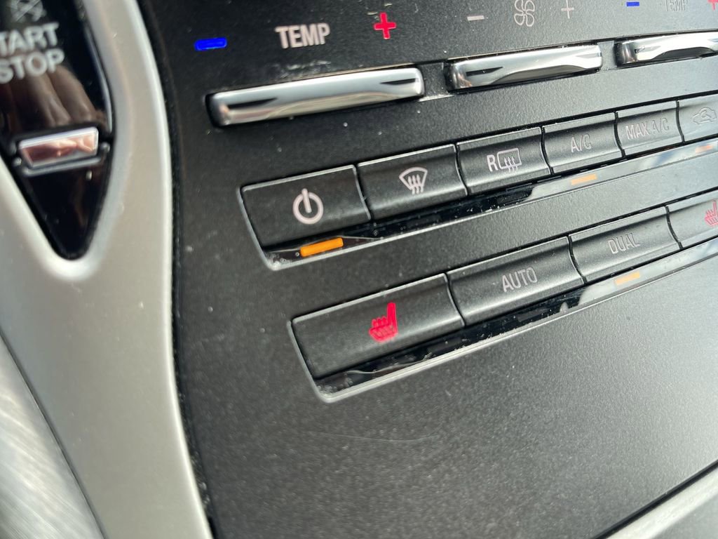 Used 2018 Lincoln MKX Premiere image 18