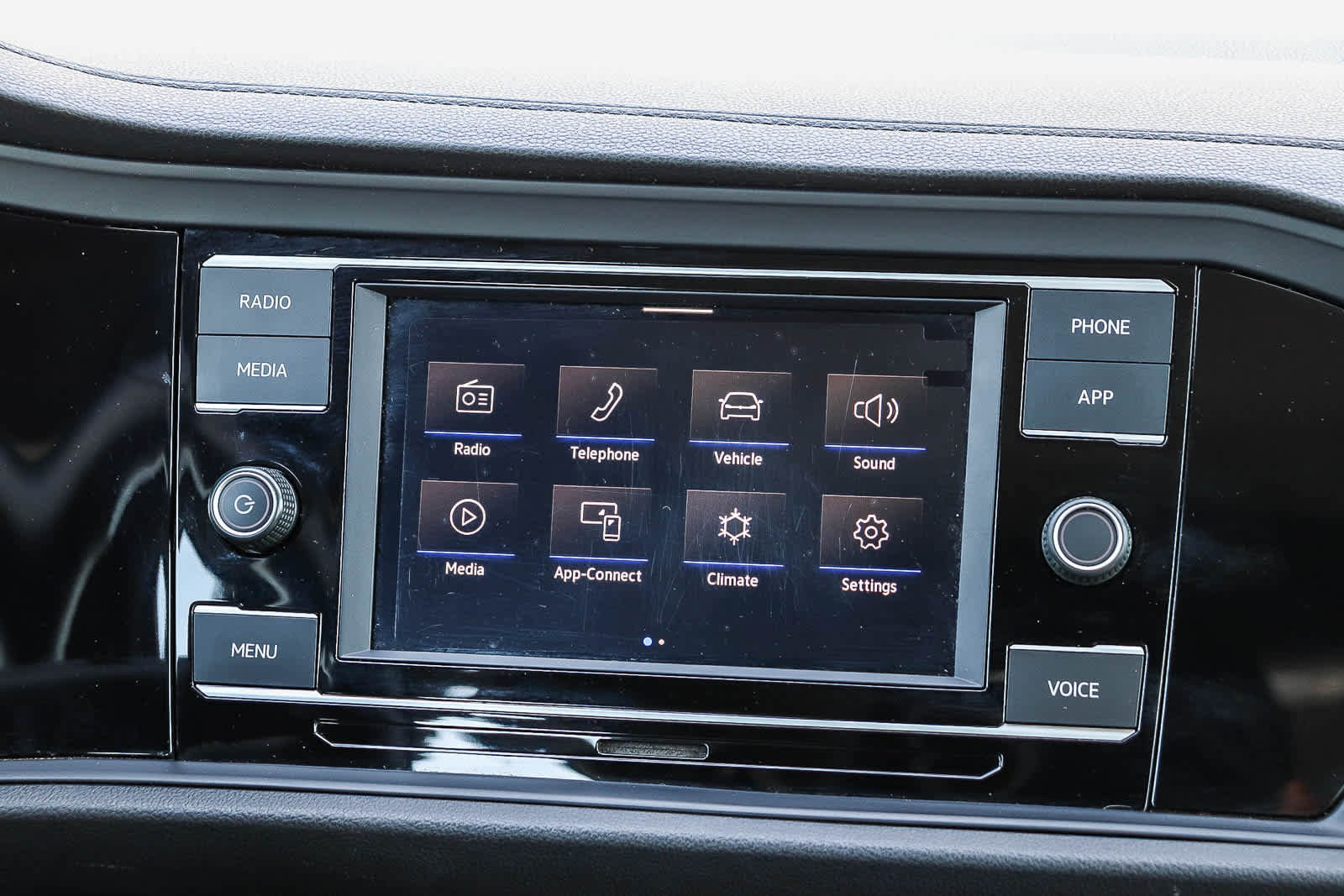 Used 2020 Volkswagen Jetta R-Line w/ R-Line Cold Weather Package image 15