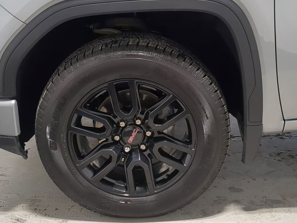 Used 2025 GMC Sierra 1500 Elevation image 21