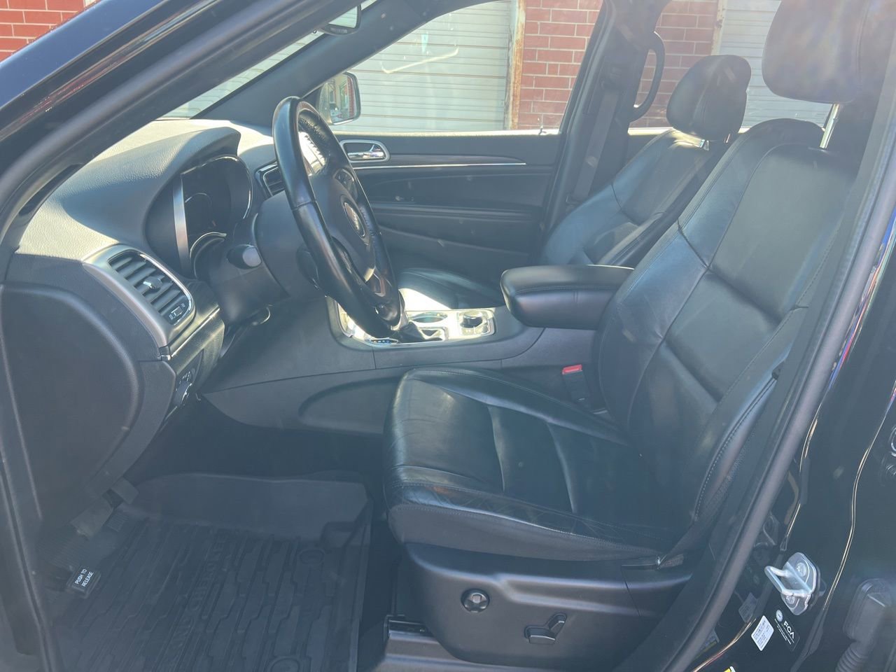 Used 2021 Jeep Grand Cherokee Limited AWD/4WD image 15