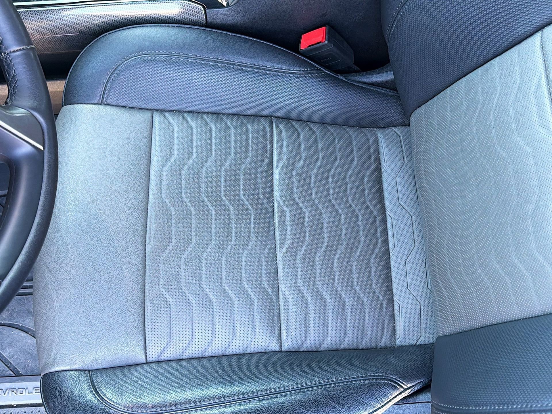 Used 2023 Chevrolet Silverado 1500 ZR2 w/ Technology Package image 25