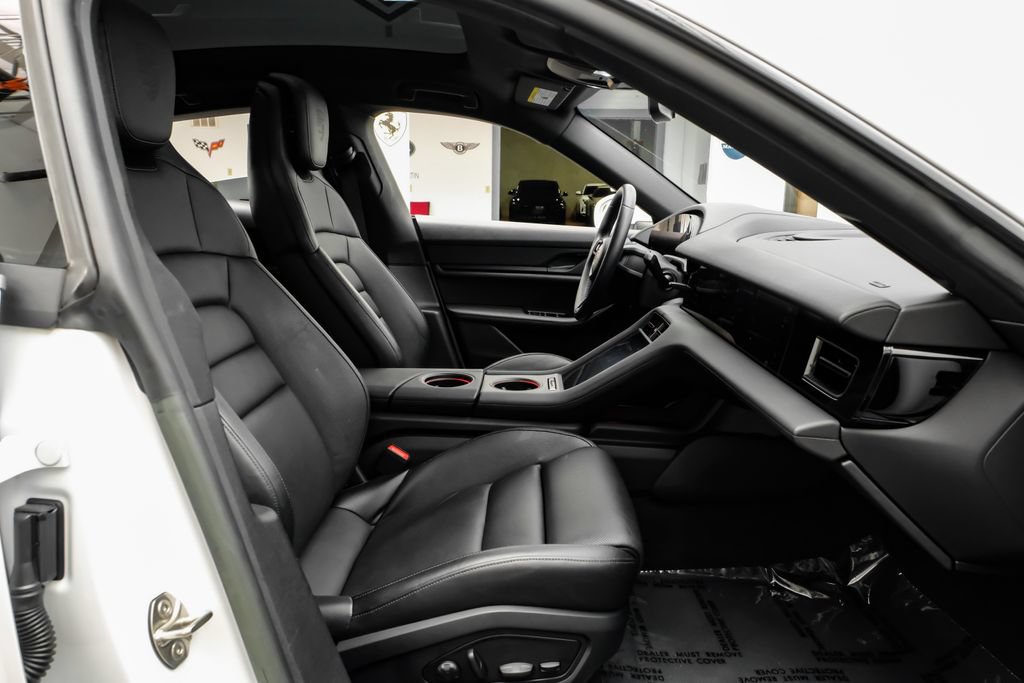 Used 2023 Porsche Taycan RWD image 33