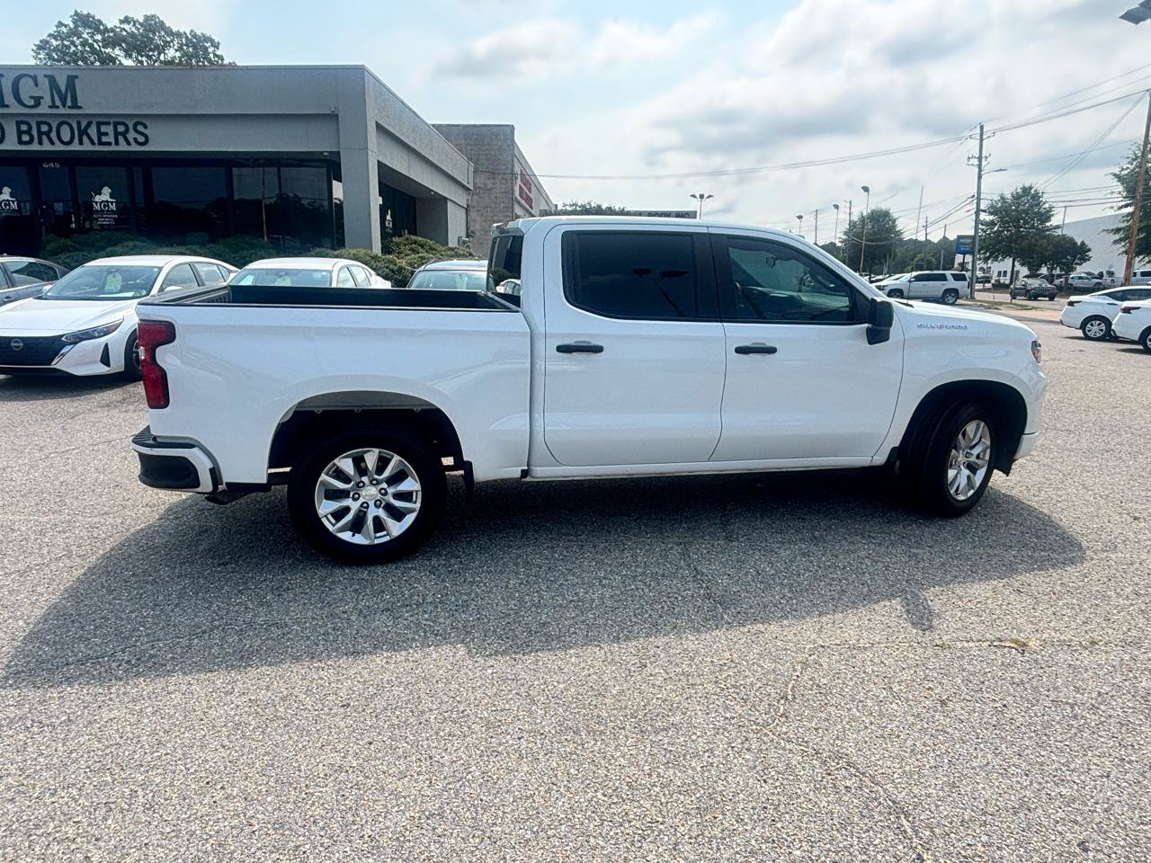 Used 2022 Chevrolet Silverado 1500 Custom RWD image 23