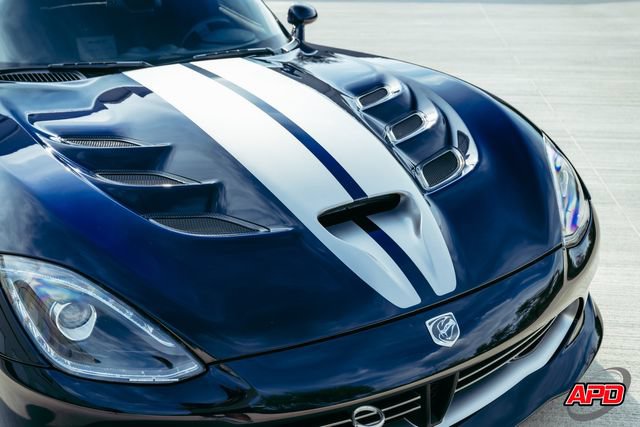 Used 2014 SRT Viper SRT-10 w/ Exterior Carbon Fiber Package RWD image 29