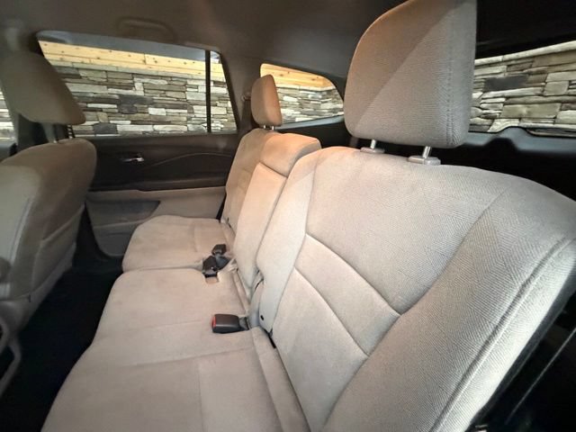 Used 2019 Honda Pilot EX image 32
