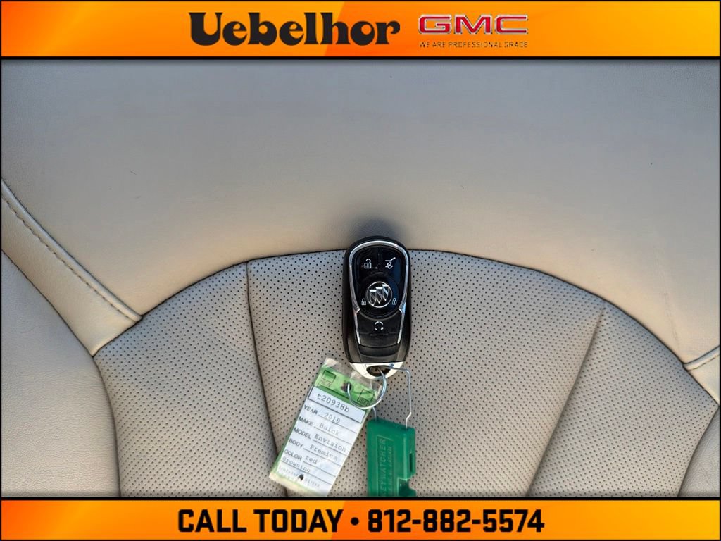 Used 2019 Buick Envision Premium AWD/4WD image 33