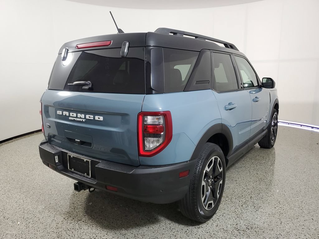 Used 2023 Ford Bronco Sport Outer Banks w/ Tech Package AWD/4WD image 4